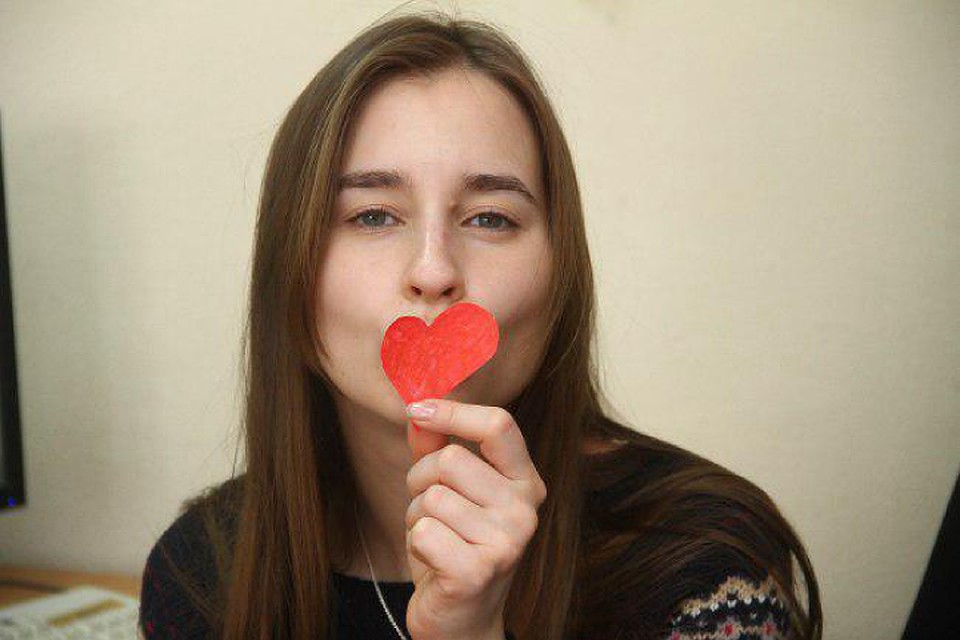 Абоненты Tele2 чаще всего ищут любовь в Tinder. Фото: Роман Игнатьев.