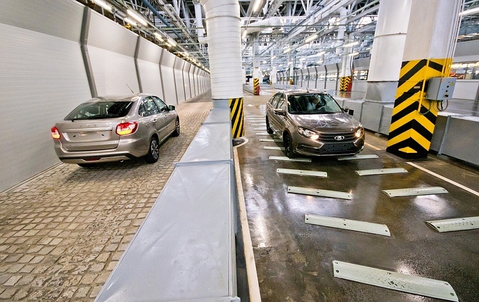 Автомобилям АвтоВАЗа теперь приходится преодолевать новую испытательную трассу
