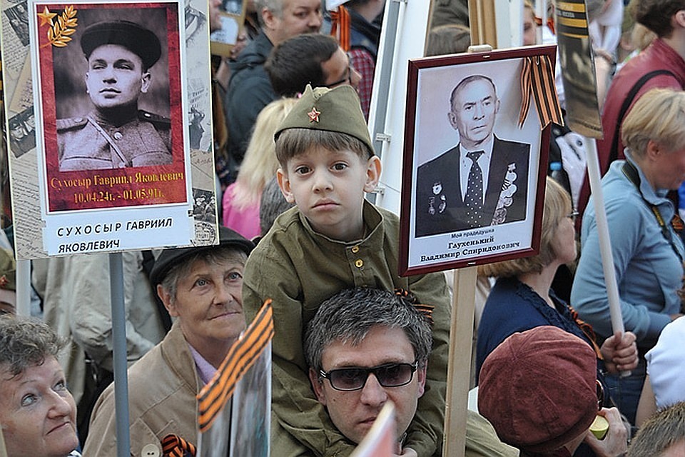 В России акция "Бессмертный полк" проходит каждый год.