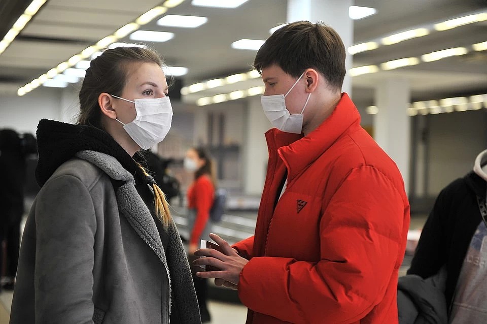 Исследовали пробы людей, которые недавно вернулись из-за границы или контактировали с теми, кто заразился или мог заразиться коронавирусом.
