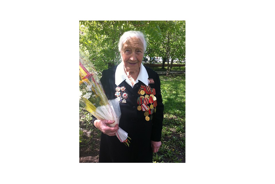 Леонтьева Антонина Ивановна. Фото из семейного архива