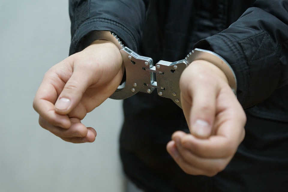 Мужчину задержали, когда он пытался избавиться от орудия преступления