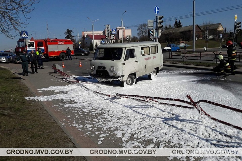 Машина скорой помощи попала в ДТП. Фото: УВД Гродненского облисполкома.