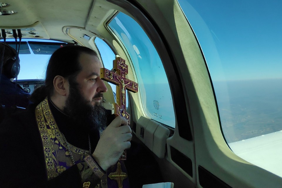 В небе с молитвой. Фото episcopia-ungheni.md.