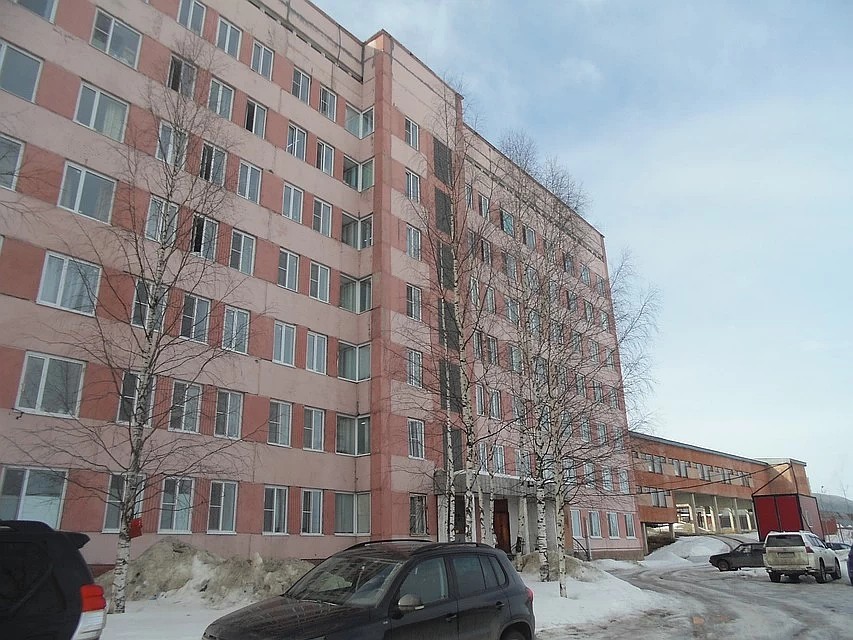 В помещении Эжвинской больницы сейчас находятся 263 человека. У 55 из них диагноз - коронавирус.
