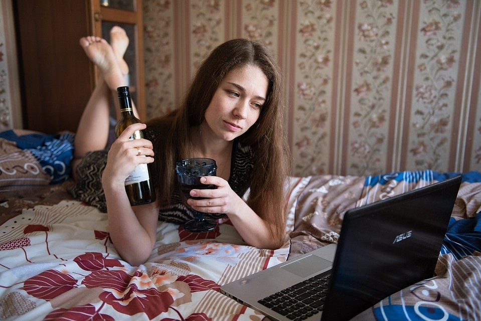 Для многих влюбленных самоизоляция из-за коронавируса стал настоящим испытанием