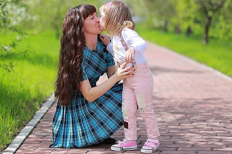 В Родительском комитете предложили выплачивать пособия семья с детьми во время вынужденной самоизоляции