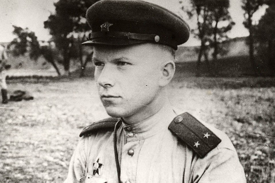 Что такое особые отделы, писатель-фронтовик Василь Быков знал на собственном опыте, потому и хотел сохранить этот образ на экране. Фото: Архив Василя Быкова