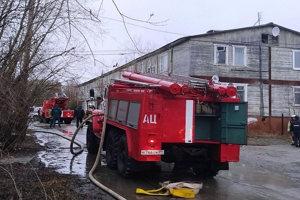 В Лабытнанги назвали возможную причину пожара в жилом доме