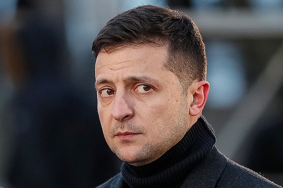 Происходит имитация "переговорного процесса" со стратегией доведения до абсурда