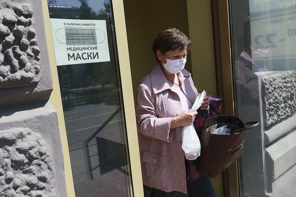 Кировчане, которые не соблюдают масочный режим, нарушают статью 20.6.1 КоАП РФ. И за это можно заплатить штраф до 30 тысяч рублей.