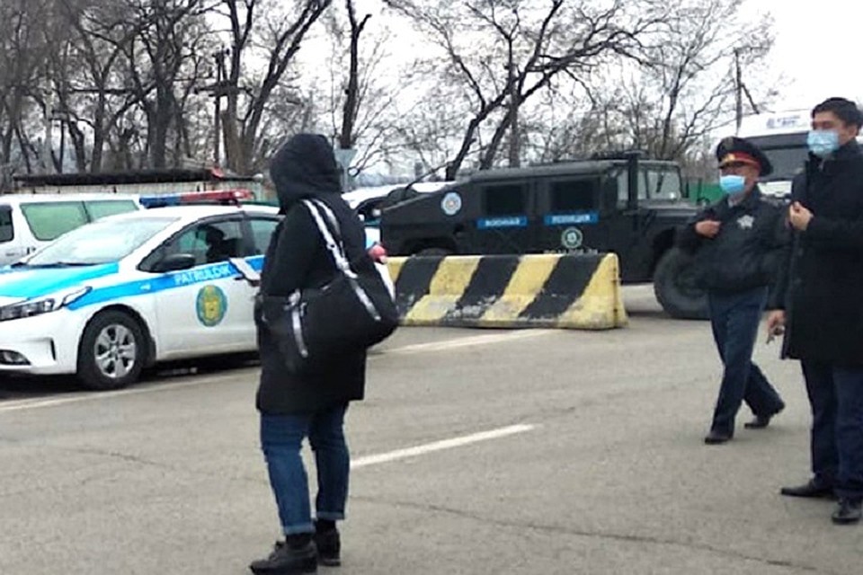 Понятно, что для всякого сообщества бюрократов нет поры благодатнее, чем пора чрезвычайная.