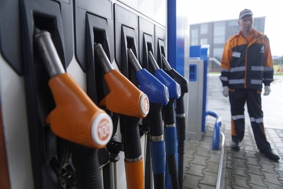 В России на 22,4% подешевело производство бензина