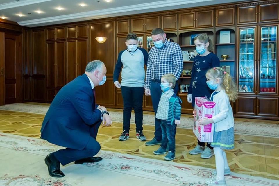 Президент Молдовы поддержал многодетную семью.