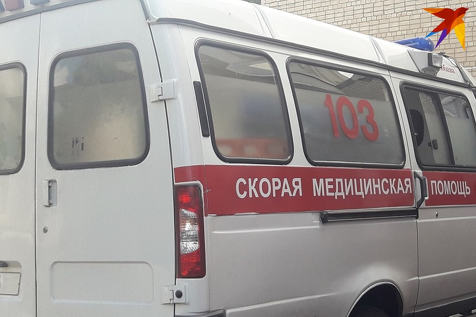 В Минске упал с высоты и погиб молодой человек.