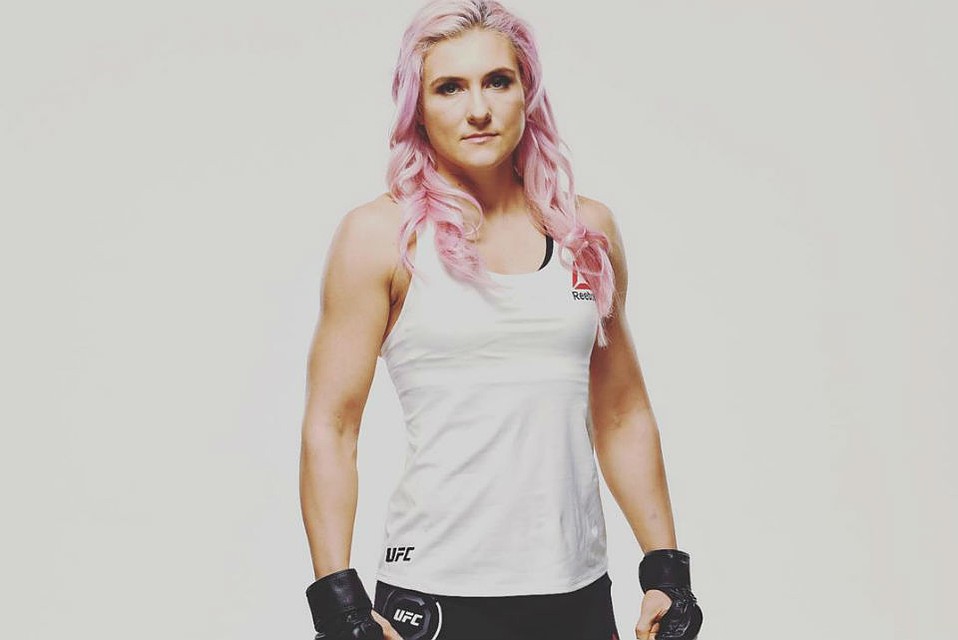 Яна Куницкая проведет еще один бой в UFC.