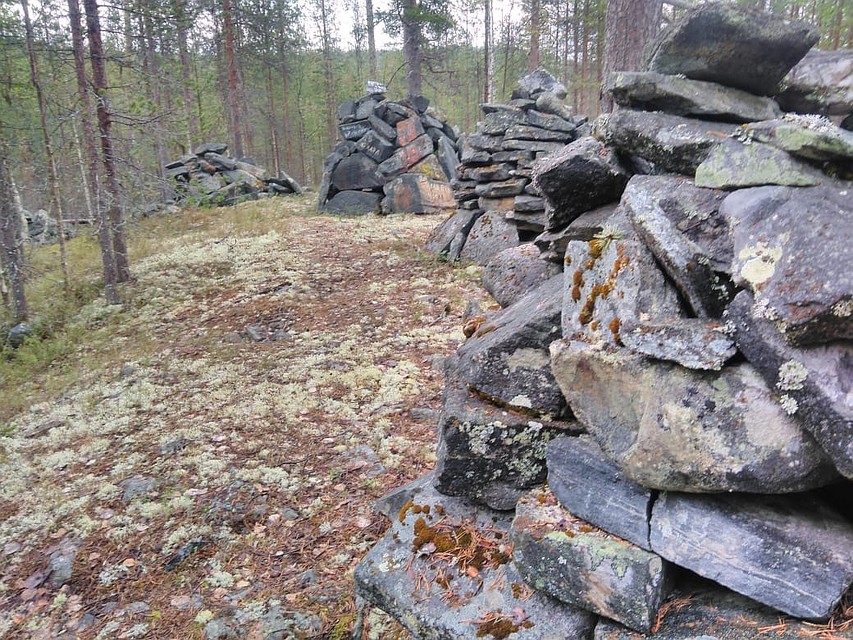 На землях Гипербореи обнаружена очередная каменная головоломка, оставленная нам древними. Фото: Хибины.Com