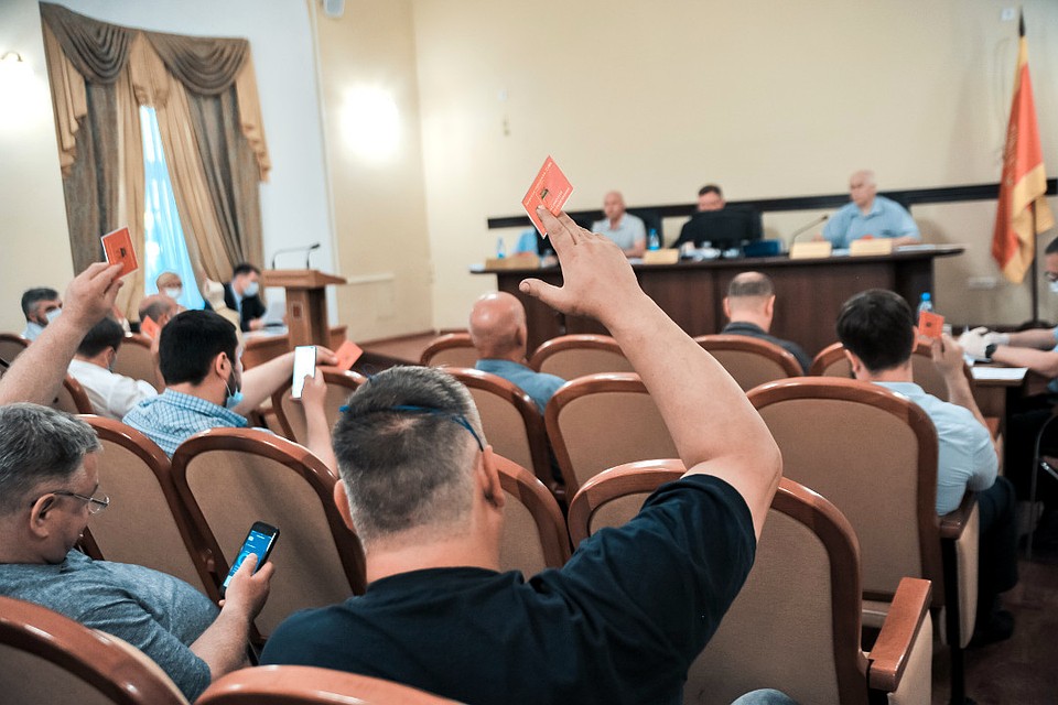 Заседание Думы прошло не в большом зале в связи с работами по замене системы голосования . Фото: пресс-служба Тверской городской думы