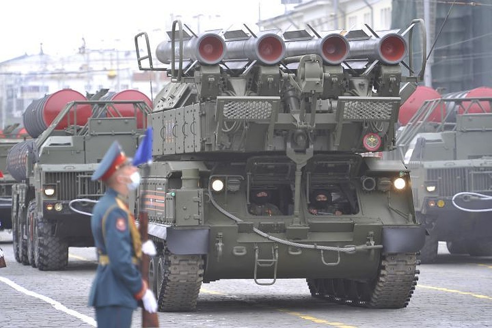 Парад Победы 24 июня в Екатеринбурге начнется в 10.00.