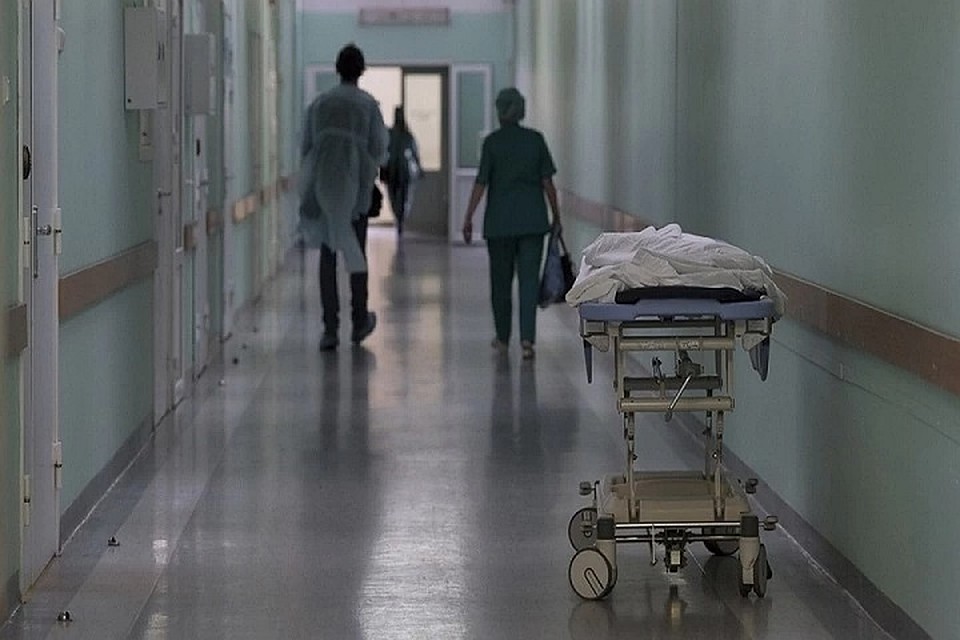 Со слов внучки, у женщины поражены 25% легких и она уже почти перестала ходить.