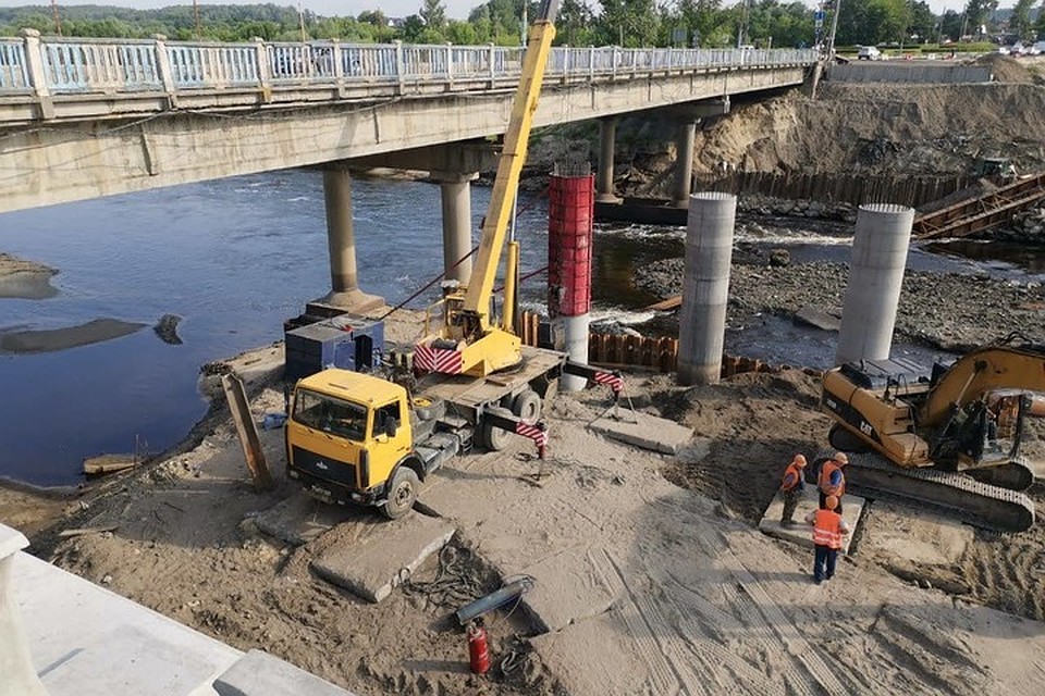 В Брянске продолжается строительство первой очереди Литейного моста.