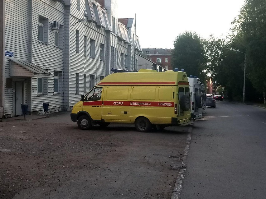 Больше половины новых заболевших проходят лечение амбулаторно.