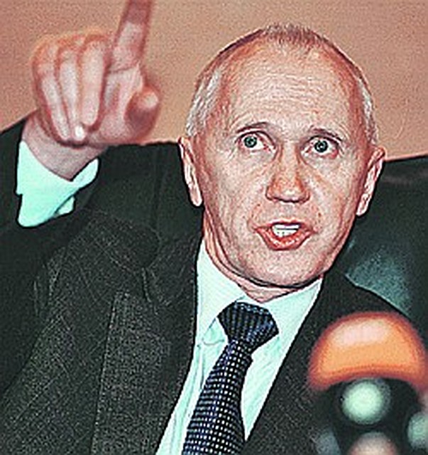 Экс-министр Евгений Адамов вышел сухим из воды?