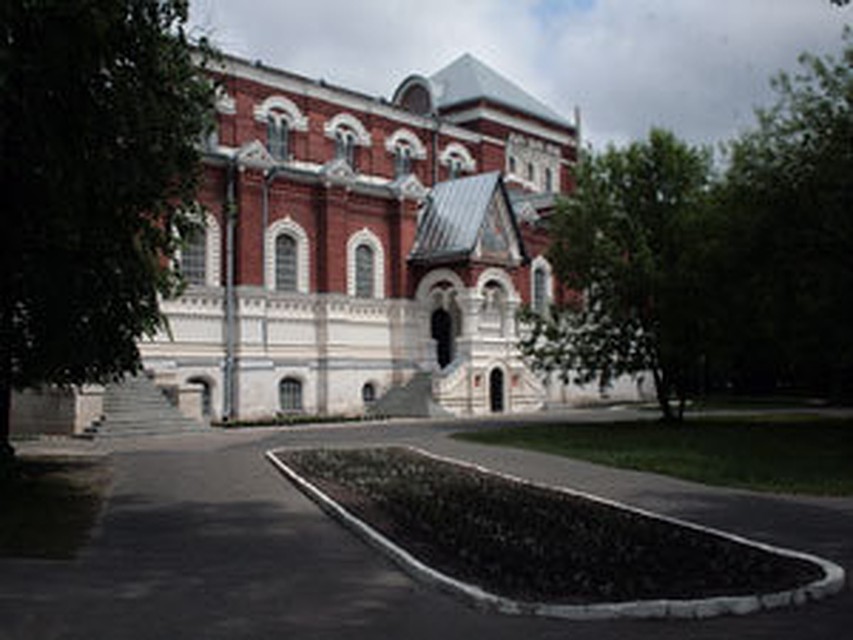 Город стекольщиков остался без главного милиционера. Временно.