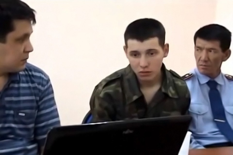 Официальная версия на сегодня прежняя: пограничник, призванный на службу из Караганды, убил своих сослуживцев и сжег заставу.