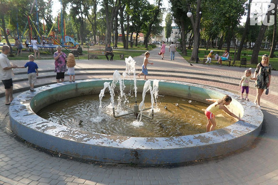 Фонтан в парке «Живых и Мертвых».