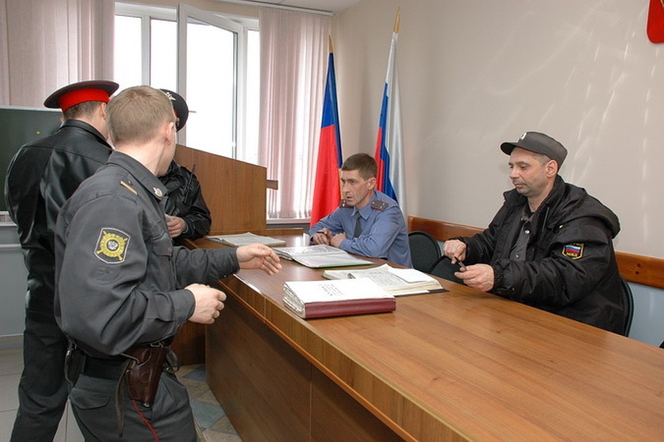 В Кузбассе парень поступил в вуз по фальшивым документам.