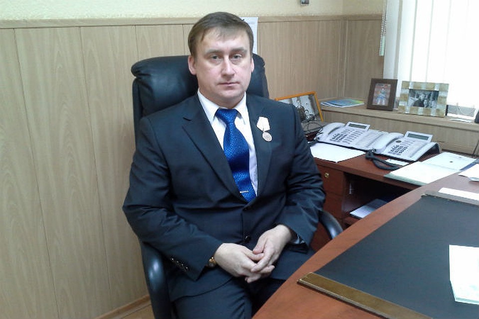 Александр Трудоношин с напарником спасли единственного выжившего в катастрофе - бортмеханика Александра Сизова.
