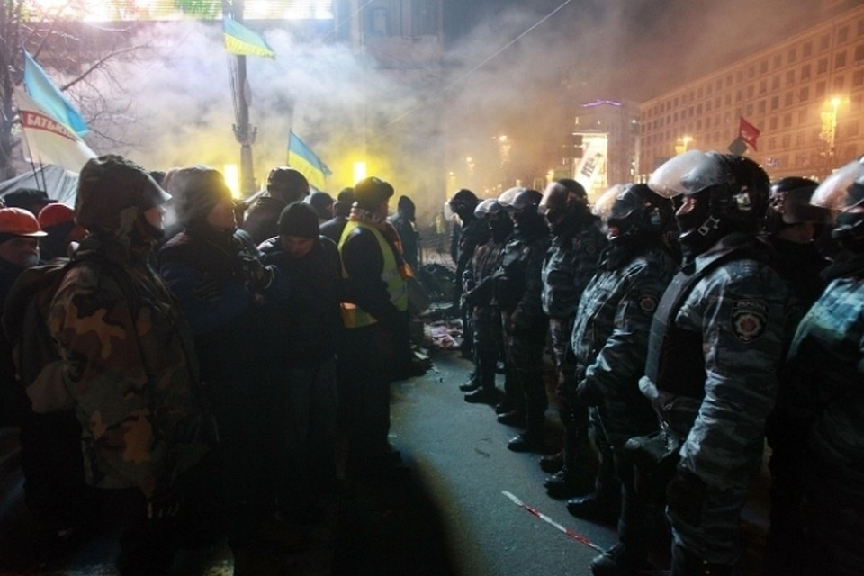 Сотрудники «Беркута» не смогли взять штурмом здание мэрии в Киеве