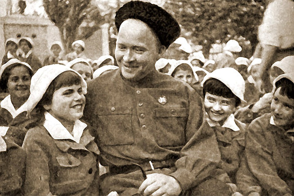 22 января 2014 года Аркадию Гайдару исполняется 110 лет.