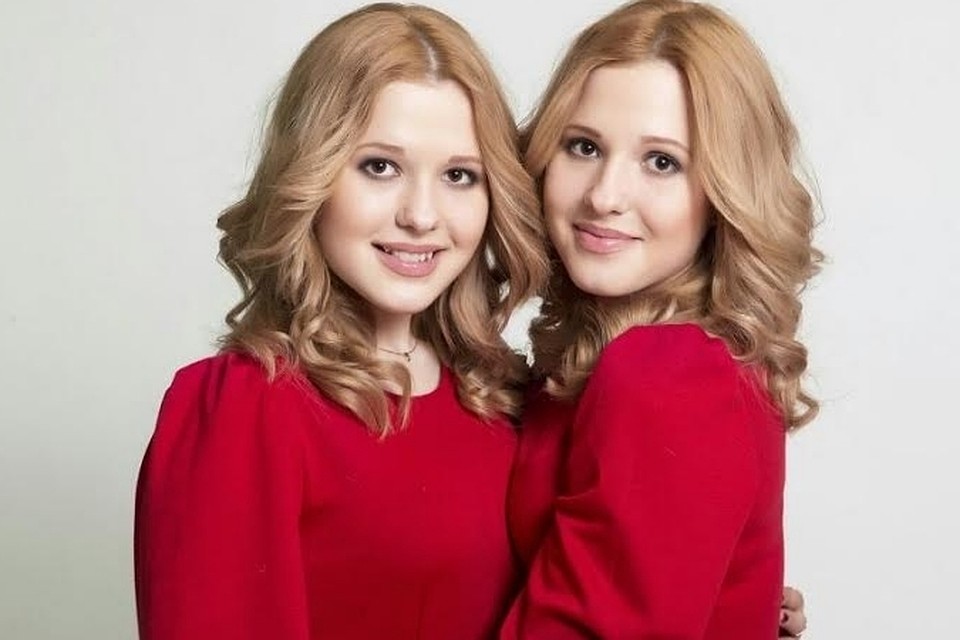 В этом году на международном музыкальном конкурсе "Евровидение" нашу страну будут представлять юные сестры Толмачевы - Анастасия и Мария