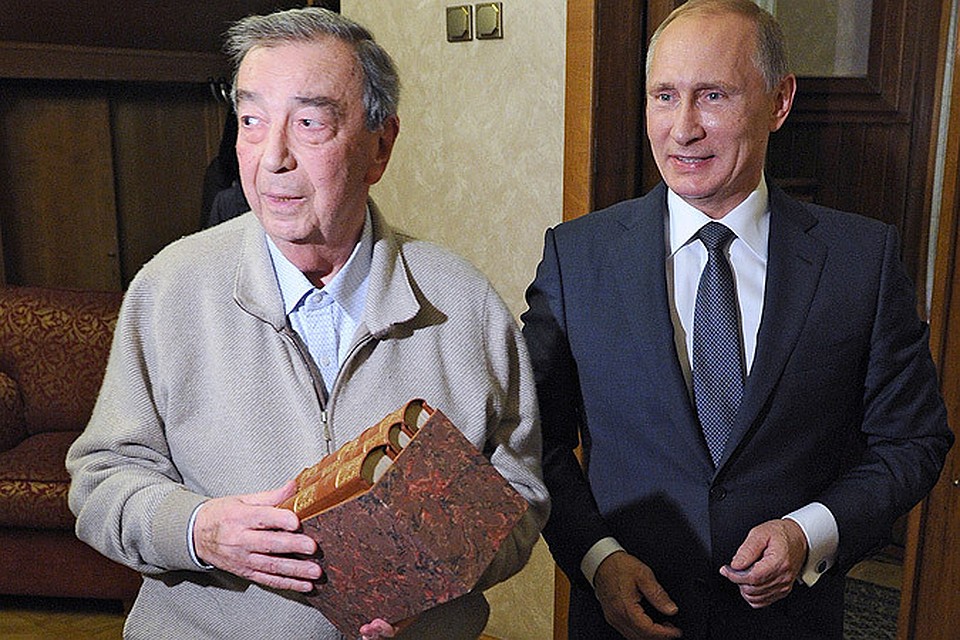 Владимир Путин поздравил с юбилеем Евгения Примакова.