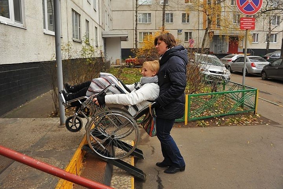 Инвалидам получить жилье сложно, но можно
