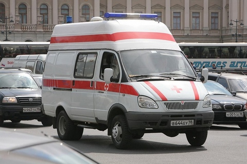 Ребенок в больнице, он мог переохладиться, ночи-то холодные.