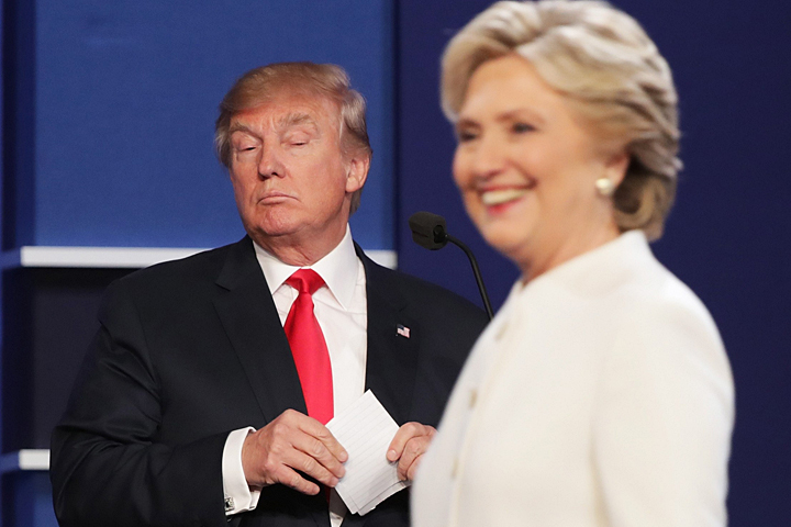 На основании контент-анализа Твиттера и СМИ США по числу голосов победить должен Дональд Трамп