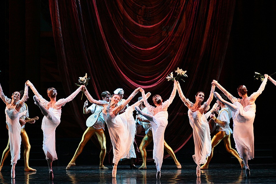 фото: https://moscowcityballet.com/