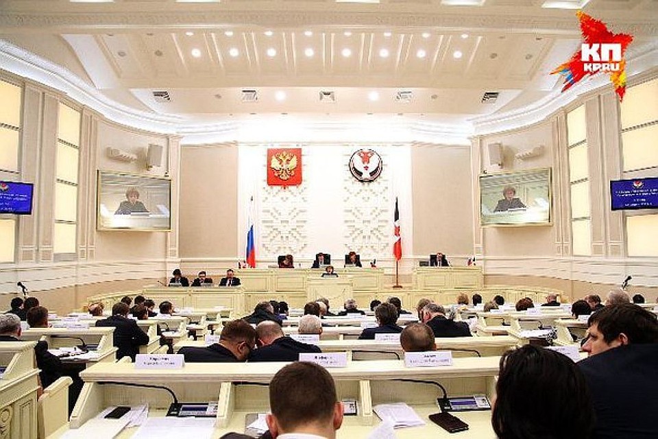 В закон о правительстве Удмуртии внесут возможность отставки кабмина