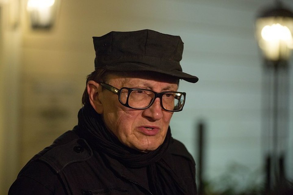 Михаил Шемякин: "Я держу производство украшений под полным контролем. Чтобы все было выполнено так, как я считаю нужным и можно было ставить на конечном продукте свою подпись"