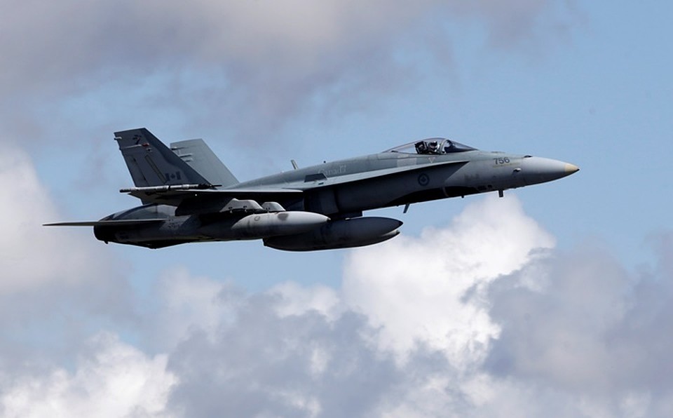 Истребитель CF-18