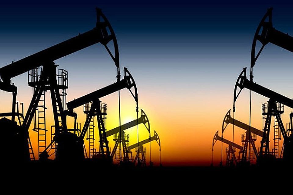 Влияние дорожающей нефти на финальную цену товаров и услуг в Литве будет больше, чем электроэнергии.