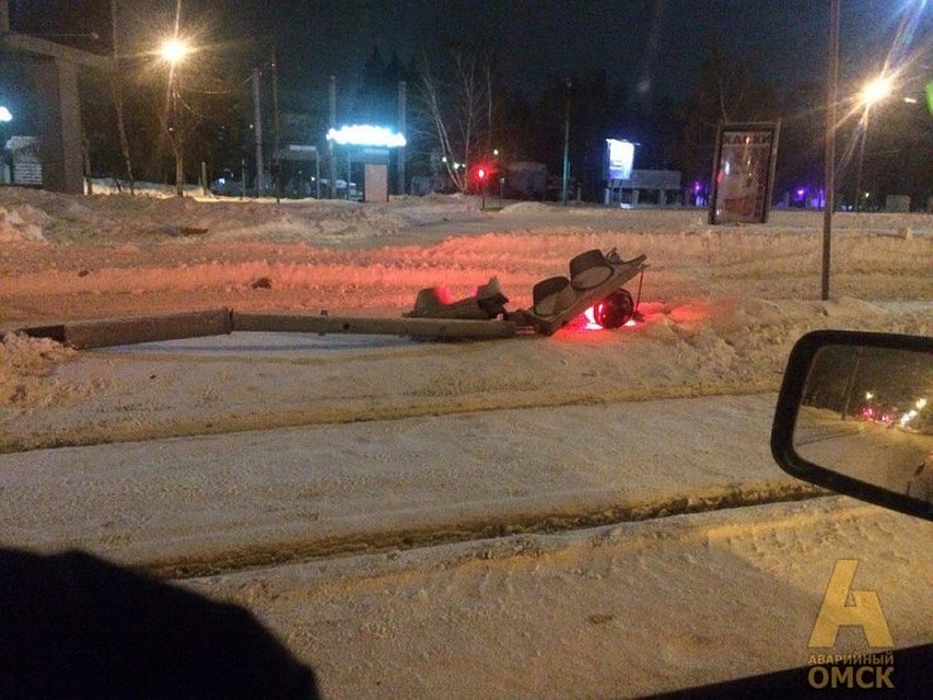 Фото: паблик "Аварийный Омск" ВКонтакте / vk.com/aomsk