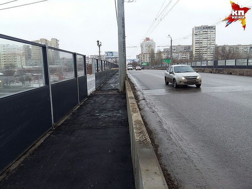 На движение на путепроводе ЧП не повлияло.