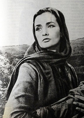 Героическая кинопоэма Юлия Солнцева по сценарию Александра Довженко - первый советский художественный широкоформатный фильм. Картина получила Приз за Лучшую режиссуру на международном кинофестивале в Каннах. Зинаида Кириенко в роли Марии. В фильме снимались: Николай Винграновский, Борис Андреев, Сергей Лукьянов, Василий Меркурьев, Светлана Жгун, Владимир Зельдин, Борис Новиков, Майя Булгакова.