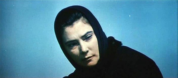 К сожалению, с годами актриса стала сниматься все реже, и в основном, в ролях второго плана. Но каждая работа приносила Самойловой только радость. Тем более, что Татьяне Евгеньевне посчастливилось сниматься с великими актерами того времени. В главных ролях в фильме Алексея Салтыкова «Возврата нет» снялись Нонна Мордюкова и Владислав Дворжецкий.