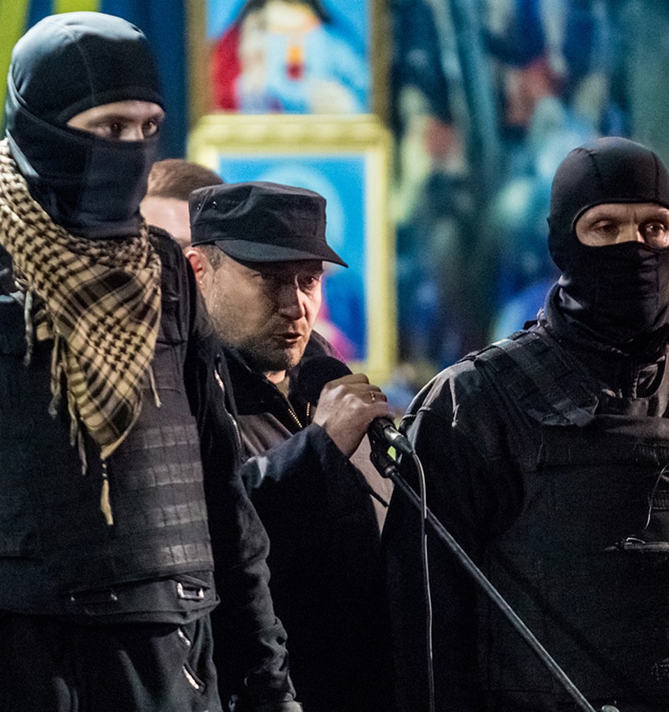 Атака против России на Украине 22 февраля 2014 года. Это был поворотный момент Фото: РИА Новости
