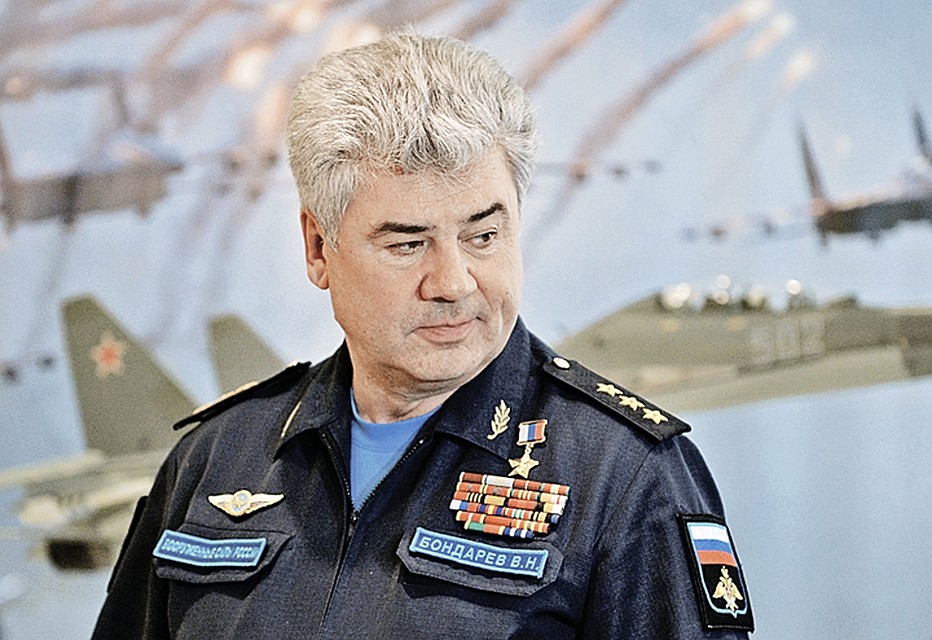 Главком ВКС России Виктор Бондарев. Фото: Сергей МАМОНТОВ/РИА Новости